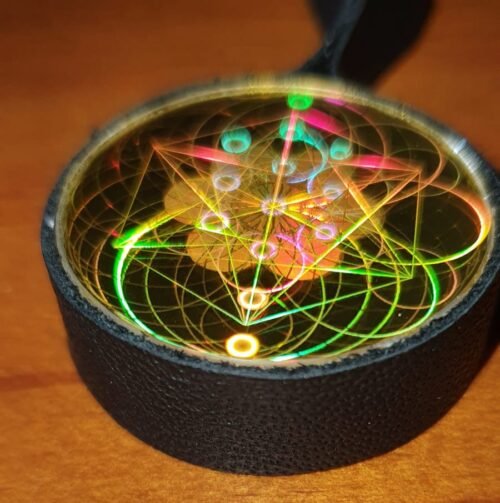 gold I8UT Pendant